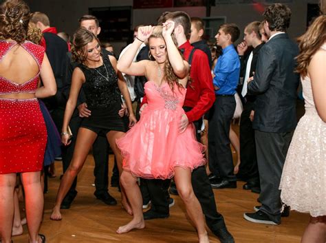 what is a homecoming dance and how does it reflect the changing seasons?